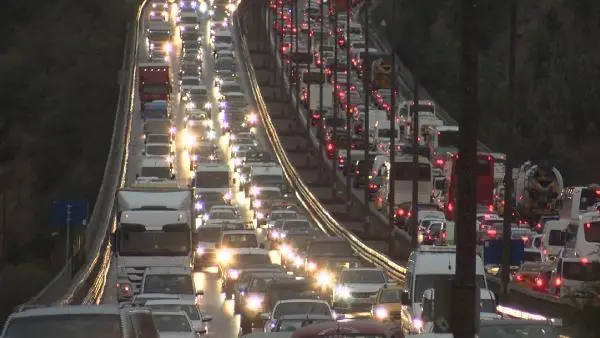 ?stanbul Trafi?i 20 Eyll Cuma Ya?mur ile Durma Noktas?na Geldi 