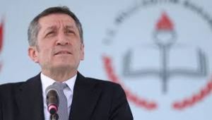 MEB Bakanı Ziya Selçuk'dan Kritik Açıklama Okullar Ne Zaman Açılıyor YKS-LYS Ertelenecek mi 