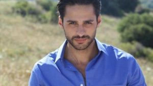ATV Genli?im Eyvah Dizisinde Ahmet Asmal? Rol ile ?zledi?imiz Ekin Mert Daymaz Kimdir,Nereli,Ka Ya??nda?
