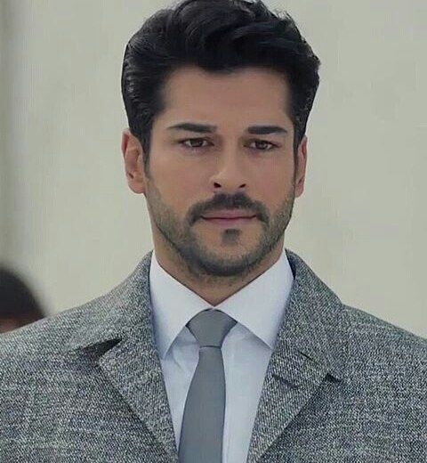 Burak Özçivit Ekranlara A?laya A?laya Veda Etti