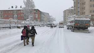 Meteoroloji ar?amba ve Per?embe Hava Durumunda O ?llere Yo?un Kar Ya???? Uyar?s? ?stanbul Hava Nas?l ?