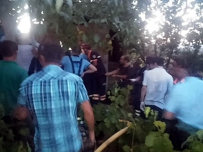 Tekirda?'da baba ve o?lu tamir için girdikleri kuyuda can verdiler