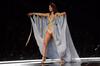 Victoria's Secret Gzeli Adriana Lima 2017 Y?l? Defilesi ?le Veda Etti,Gzeller Nefes Kesti 
