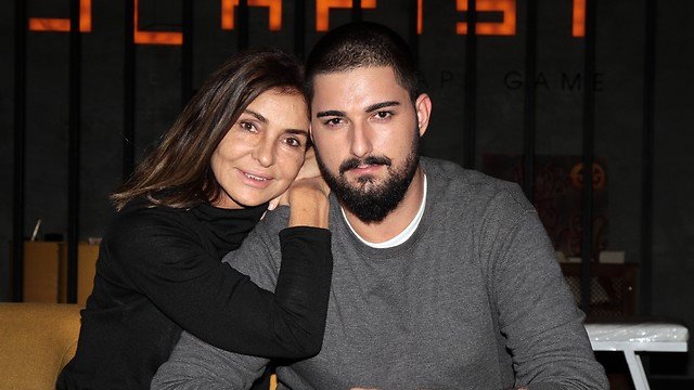 nl DJ ?do Tatl?ses'ten Olay Yaratacak Anne Baba A?klamas?, 
