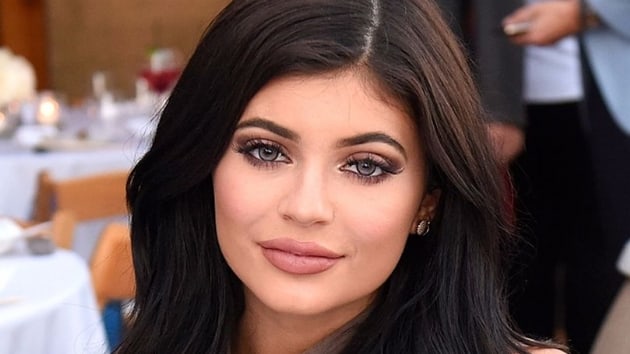 nl Model Kylie Jenner'in ?ngtagram'dan Ald??? Para Dudak Uuklatt?, Bak?n Ne Kadar Al?yor?