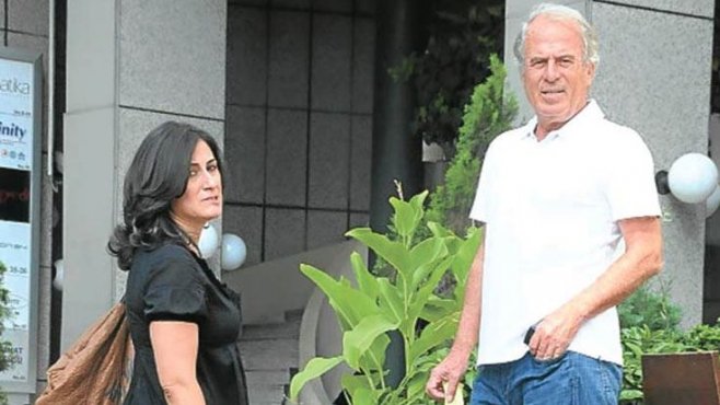 nl Teknik Direktr Mustafa Denizli'ye ?antaj ?ddias? 